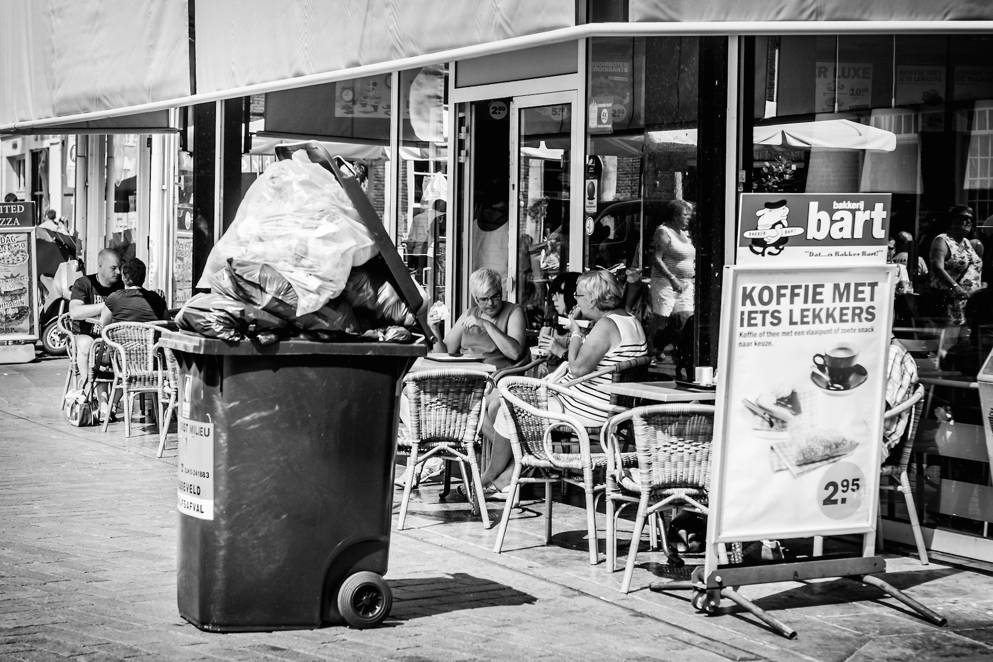 garbage-removal-lars-plougmann-flickr